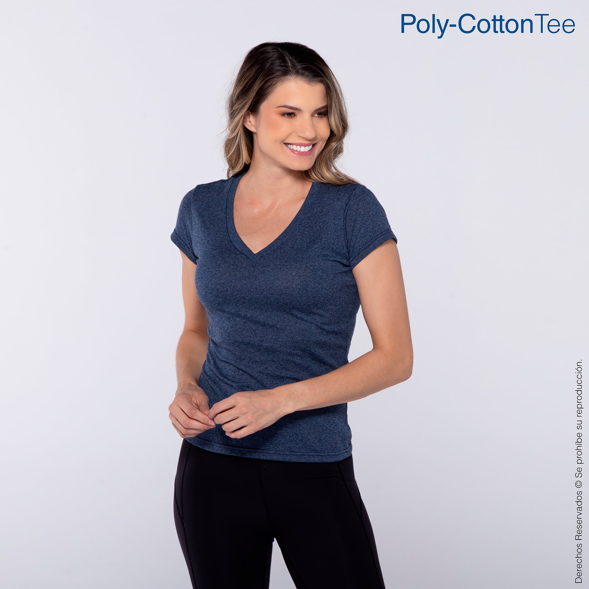 Playera Cuello V Manga Corta con Silueta para Dama · 50% Algodón 50% Poliéster · Color Marino Jaspe